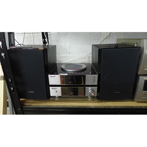 2172 - A Logik (Log LM104) CD player with a pair of speakers