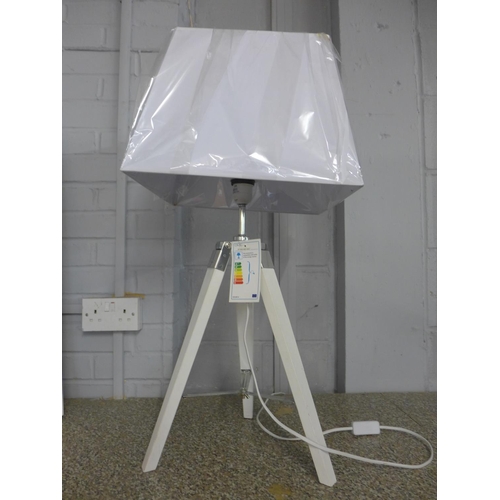 1482 - A white tripod table lamp