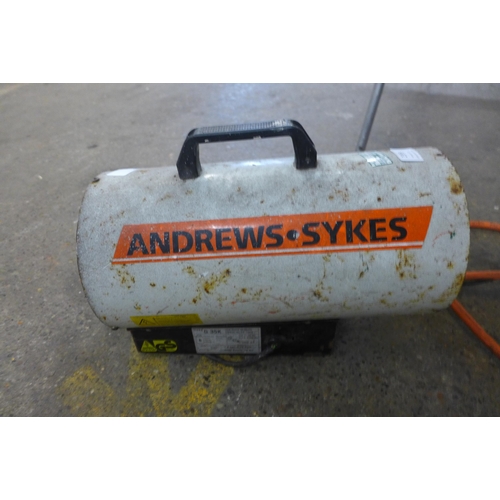 2323 - An Andrews & Sykes 240v/gas workshop heater