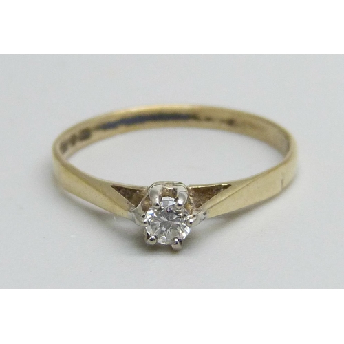 1051 - A 9ct gold and diamond solitaire ring, 1g, L