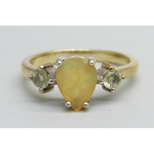 1052 - A silver gilt and Ethiopian opal ring, L