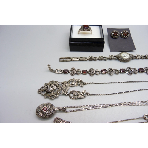 1061 - A collection of silver and marcasite jewellery