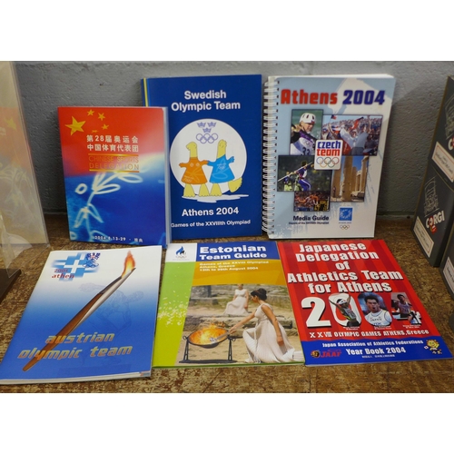 1074 - Olympics, Athens 2004, collection of press and media items, including team books, Sweden, Italy, Ger... 