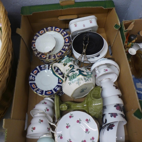 1092 - Three boxes of mixed teawares, decorative china including Wedgwood Jasperware, Hummel figure and gla... 