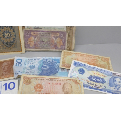 655 - Foreign bank notes