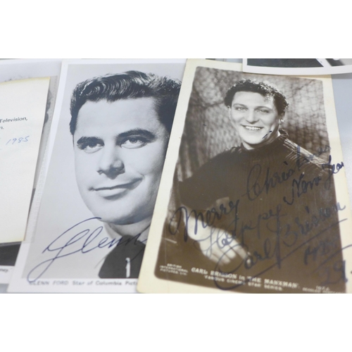 657 - Autographs including Dennis Taylor, Ken Dodd, Pat Phoenix, etc.