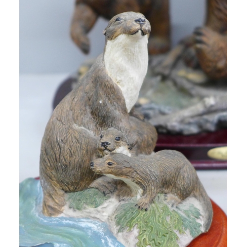 662 - A Juliana Collection bear and cub, otter and pups and seal and pups
