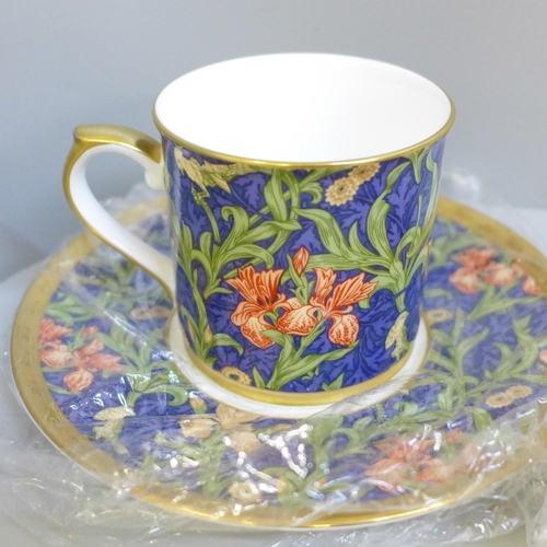 682 - A set of six Victoria and Albert Museum William Morris Collection bone china tea cups and saucers, b... 