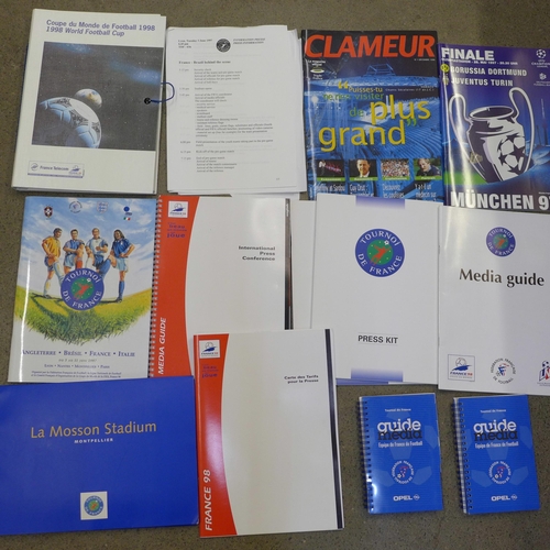 753 - Football, Tournoi de France 1997 and World Cup 1998, press and media, guides, La Mosson Stadium fold... 