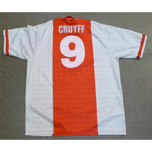 754 - Football kit, an Ajax football shirt, circa 1988-1991 with later (Johann) Cruyff, 9 transfer to the ... 