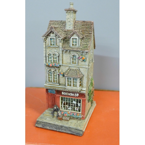 776 - Four Lilliput Lane houses, The Right Note, Traveller's Rest, Bookshop and Haberdashery, boxed