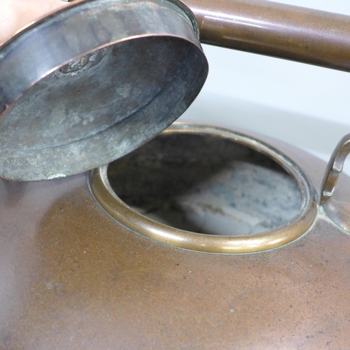 790 - A Victorian large flat bottomed copper kettle