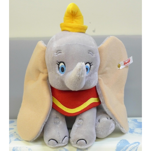 797 - A Steiff limited edition Dumbo, boxed