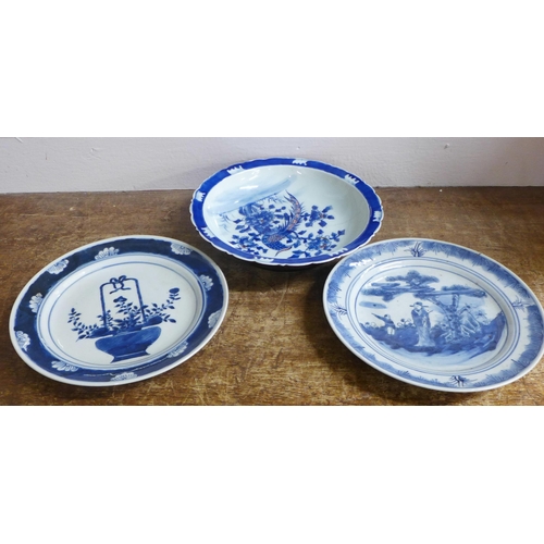 800 - Three items of Chinese blue and white porcelain; two plates and a dish, two a/f