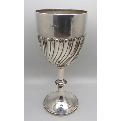 867 - A late Victorian Wrythen fluted goblet, Sheffield 1898, 215g, 204mm