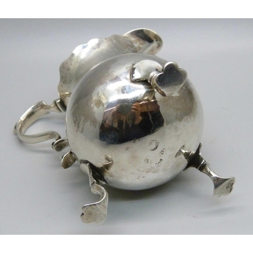 872 - A George II silver cream jug, London 1756, 85g