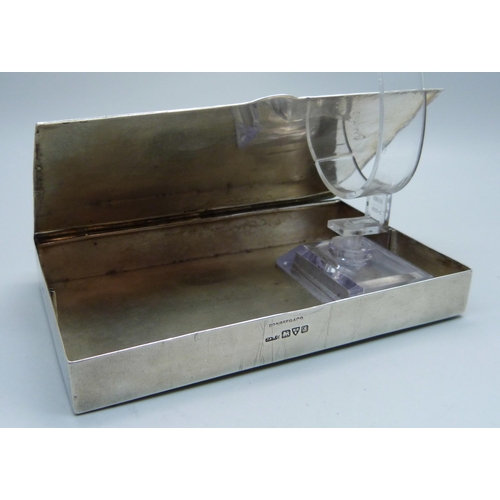 874 - A silver paint box, Chester 1910, 145g, 12cm wide