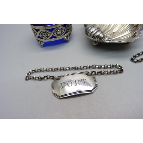 886 - Two silver salts including one continental and two silver decanter labels, one Victorian Brandy labe... 