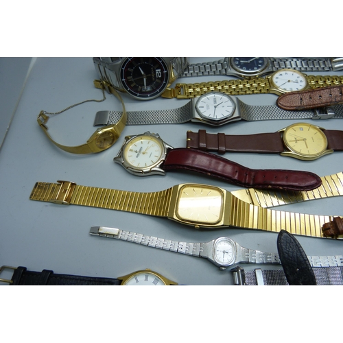 909 - A collection of wristwatches including Pulsar, Accurist, Seiko, Police, Citizen, etc.