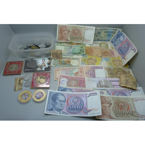 914 - Assorted coins and bank notes