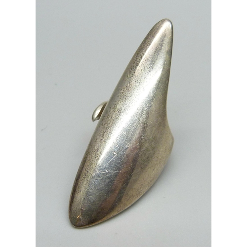 948 - A silver Georg Jensen ring, 99, with box, size I/J