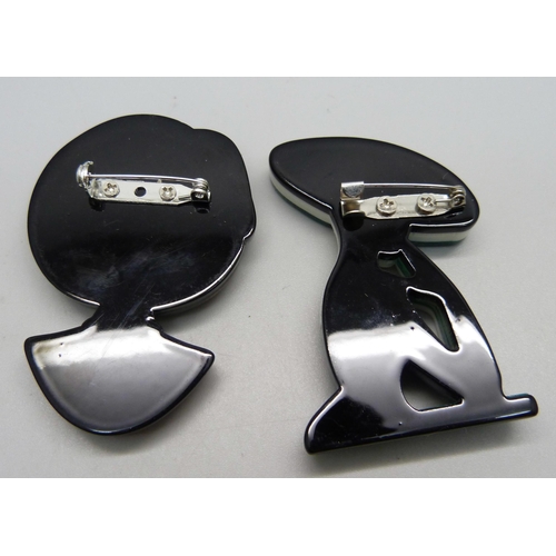 949 - Two Art Deco style brooches