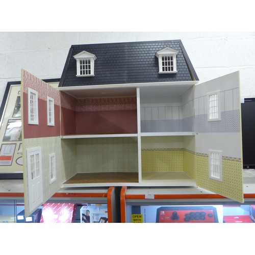 2096 - A town house style plastic doll's house