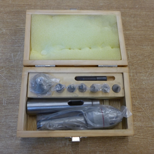 2113 - A Taper shank centre lathe rotating tool stop with changeable bits