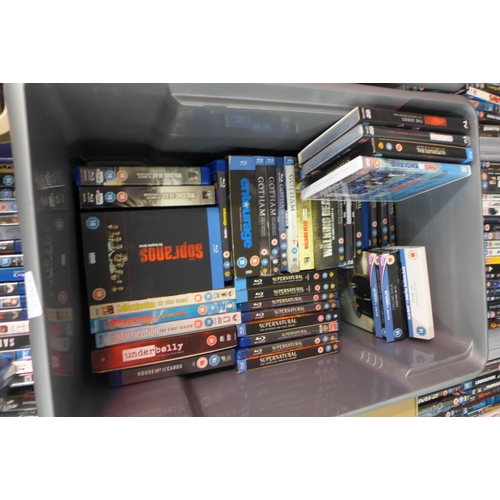 2177 - 8 Boxes of Blu-Ray, movies and box sets