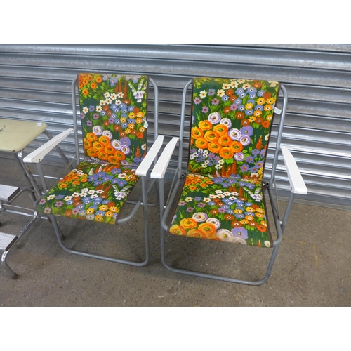 2259 - 2 Vintage deck chairs and a step stool with a bucket of garden tools