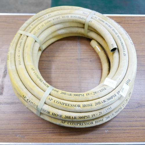 2295 - A roll of 20 bar compressor hose, 15m long