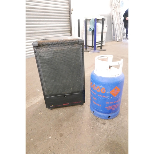 2333 - A Bosch Helios double safety sysytem gas heater and a nearly full gas bottle