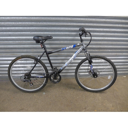 2209 - A Shockwave XT675 front suspension MTB - Police repossession