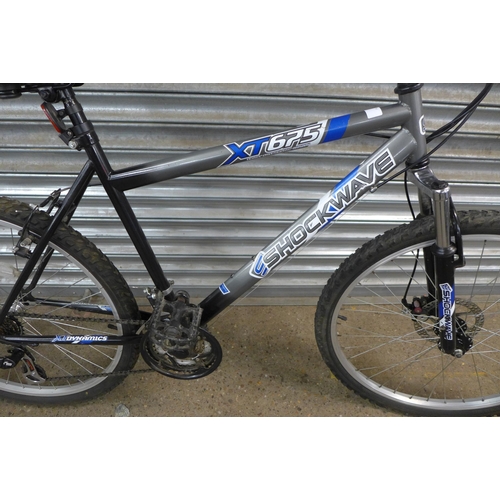 2209 - A Shockwave XT675 front suspension MTB - Police repossession