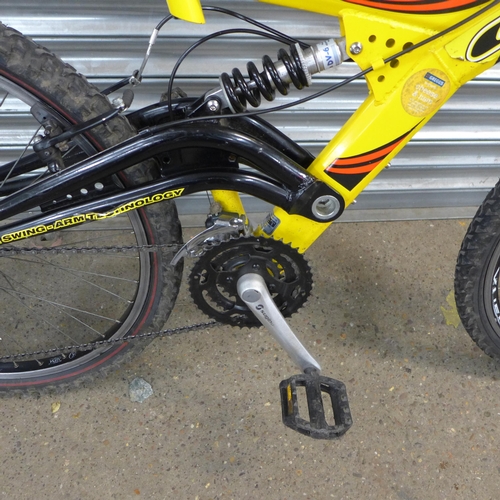 2211 - A Claud Butler CBR Hornet full suspension MTB - Police repossession