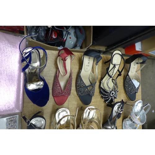 2435 - 9 Pairs of women's shoes, mixed sizes and styles and 4 handbags