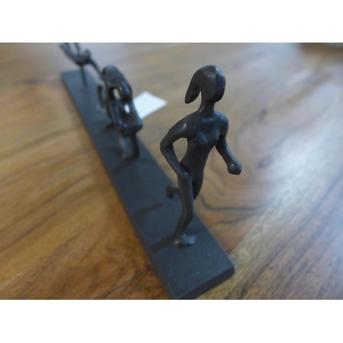 1356 - A metal triathlon figurine sculpture, W 35cms (863513)   #
