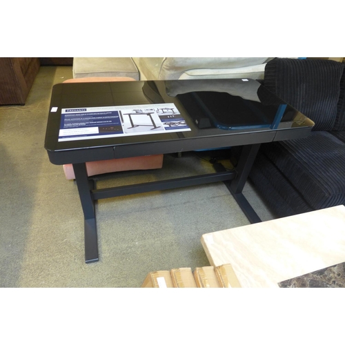 1554 - A black Tresanti adjustable height desk