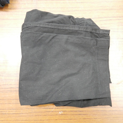 2348 - A bag of unworn Jacamo gent's cargo trousers