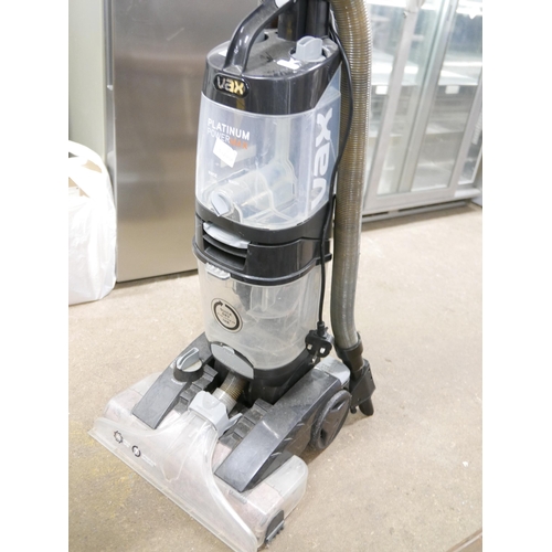 2190 - Vax Platinum Power Max carpet washer