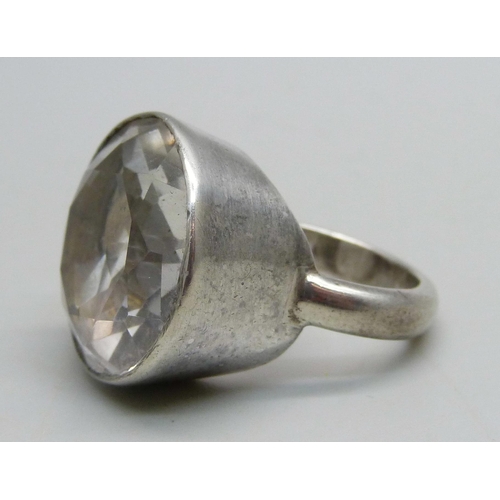 1028 - A large silver stone set ring with import mark, 2x2 cm stone, 13.3g