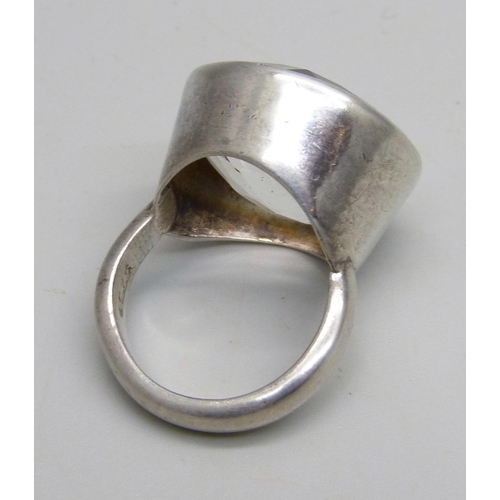 1028 - A large silver stone set ring with import mark, 2x2 cm stone, 13.3g