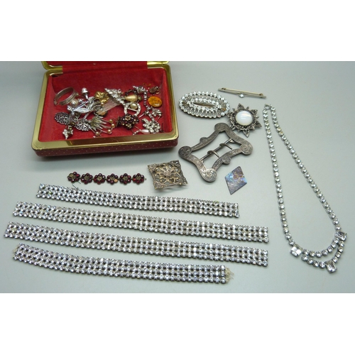 1029 - A Georgian buckle and a collection of Victorian and later jewellery including marcasite and paste se... 