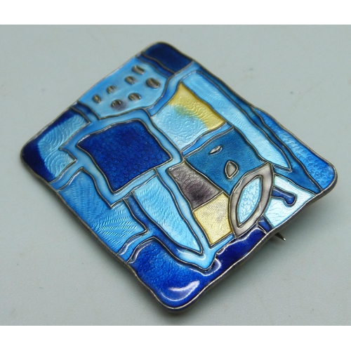 1032 - A silver David Andersen Norway guilloche enamel Four Seasons brooch, Spring, 4x3 cm, 17g