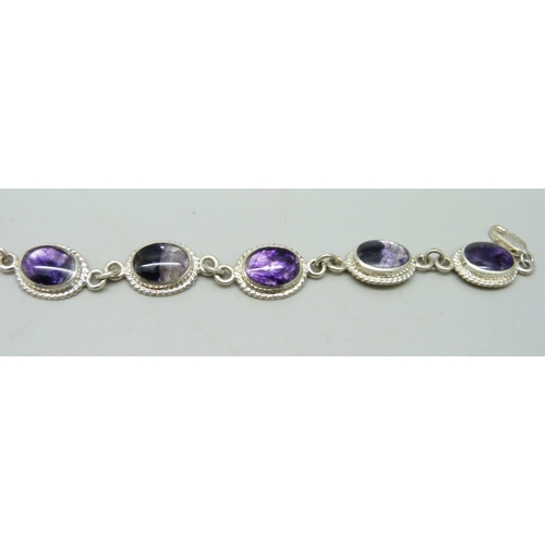 1061 - An eight sectional silver and Blue John modern bracelet, 15g, 19cm