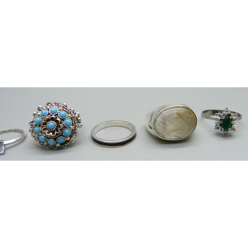 1076 - Seven silver and white metal rings, filigree and solitaire unmarked, 40g