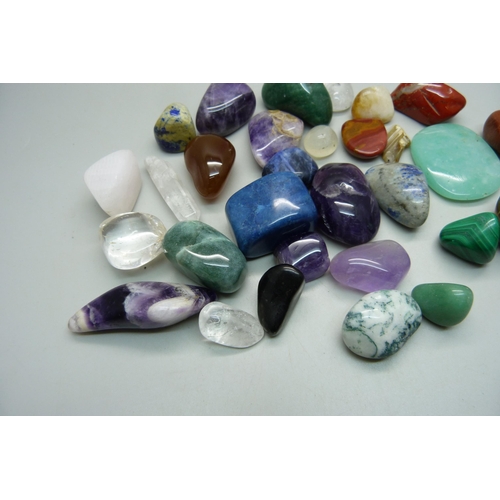 1085 - Assorted polished gemstones