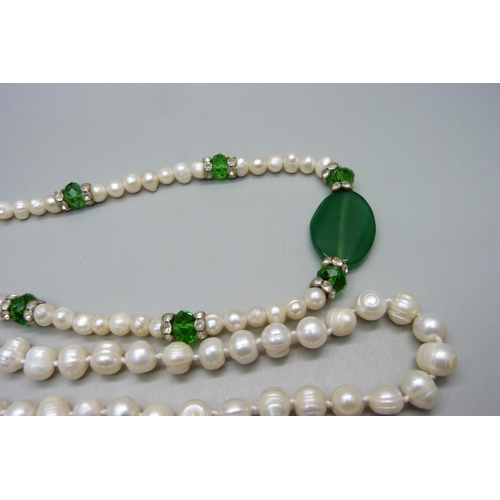 1086 - Three freshwater pearl necklets