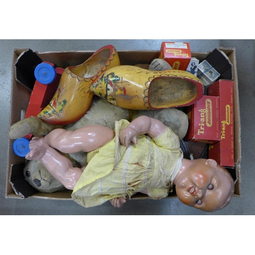 1103 - A box with mixed toys, doll, Teddy bear, bag, games, etc. **PLEASE NOTE THIS LOT IS NOT ELIGIBLE FOR... 