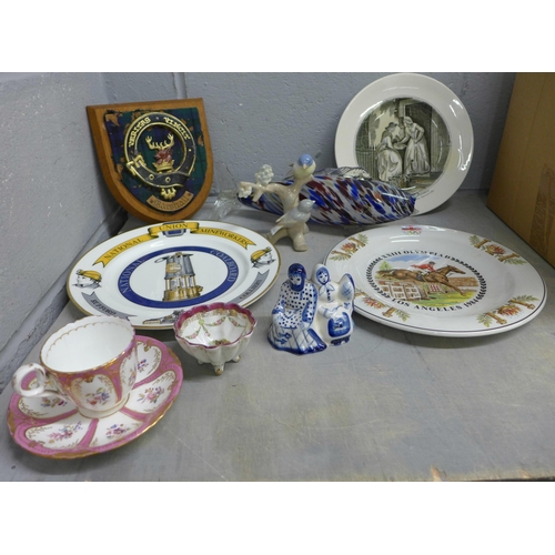 1114 - A box of mixed china, glass fish, etc. **PLEASE NOTE THIS LOT IS NOT ELIGIBLE FOR POSTING AND PACKIN... 